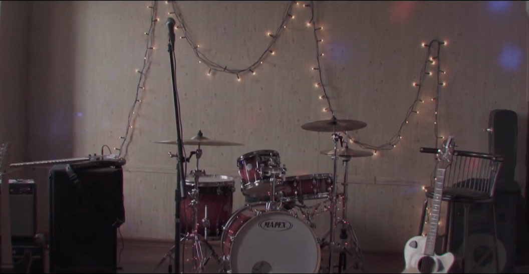 Премьера клипа: We Have To Now — Paper cup (Hoegaarden)